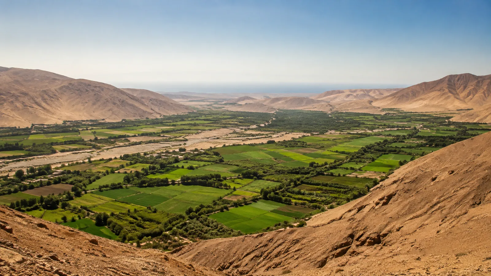 Valles y paisaje árido cercanos a Arica